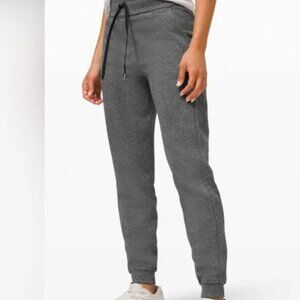 Lululemon Scuba Jogger Heathered Speckled Black Gray Women’s Size 4 EUC